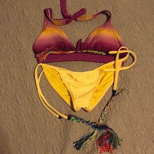 2 piece Patagonia Top & Hot Sauce Style Bottom